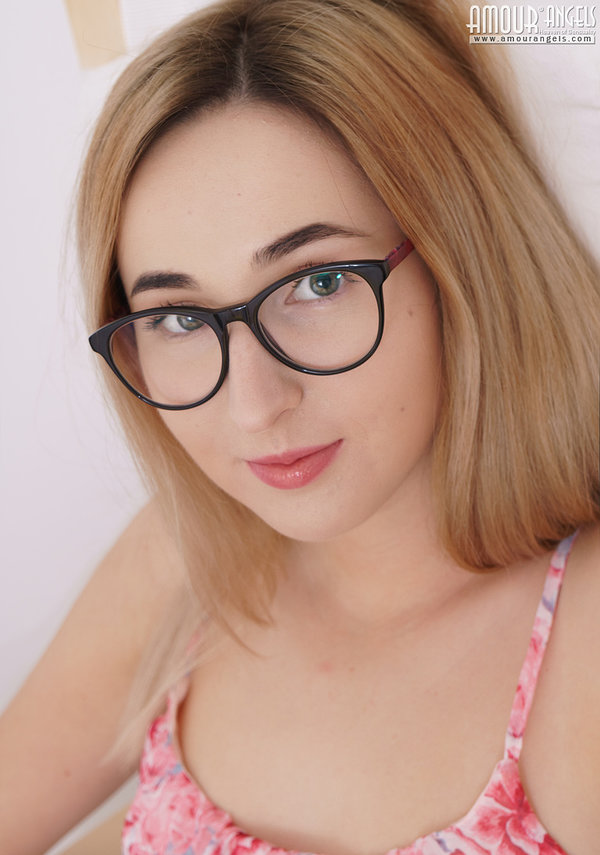 Иришка, 23 года, 3 размер груди